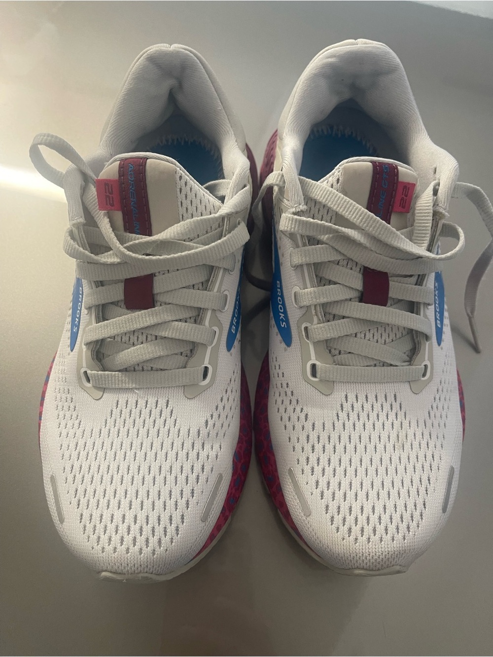 Brooks Adrenaline GTS 22 Women’s White Running Shoes with Pink and Blue Accents - Picture 10 of 11